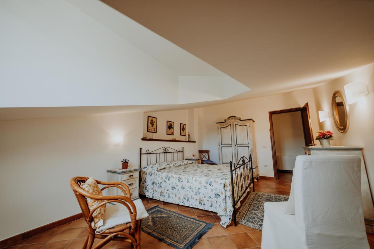 Aparthotel Residenza Golfo Degli Ulivi Caprioli Exteriér fotografie