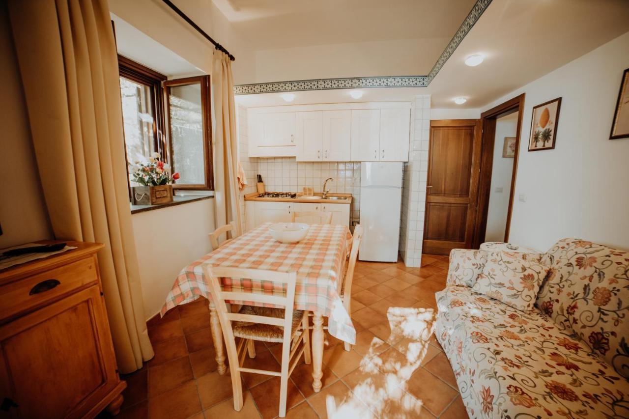 Aparthotel Residenza Golfo Degli Ulivi Caprioli Exteriér fotografie