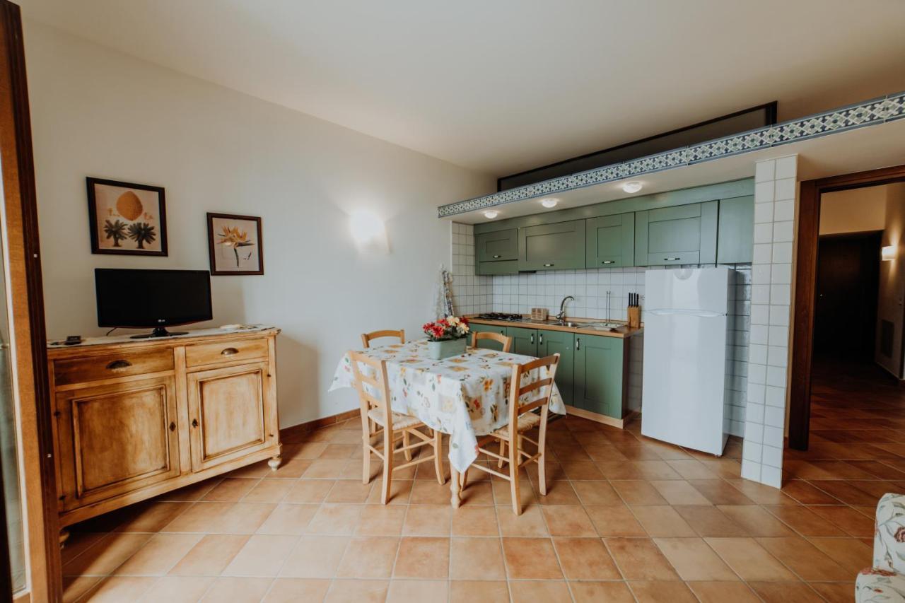 Aparthotel Residenza Golfo Degli Ulivi Caprioli Exteriér fotografie