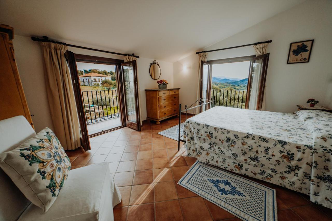 Aparthotel Residenza Golfo Degli Ulivi Caprioli Exteriér fotografie
