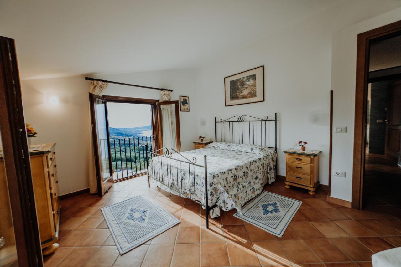 Aparthotel Residenza Golfo Degli Ulivi Caprioli Exteriér fotografie
