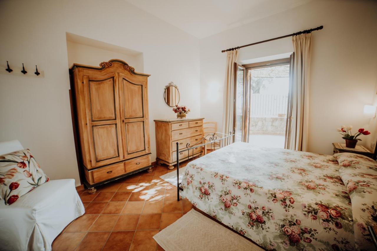 Aparthotel Residenza Golfo Degli Ulivi Caprioli Exteriér fotografie