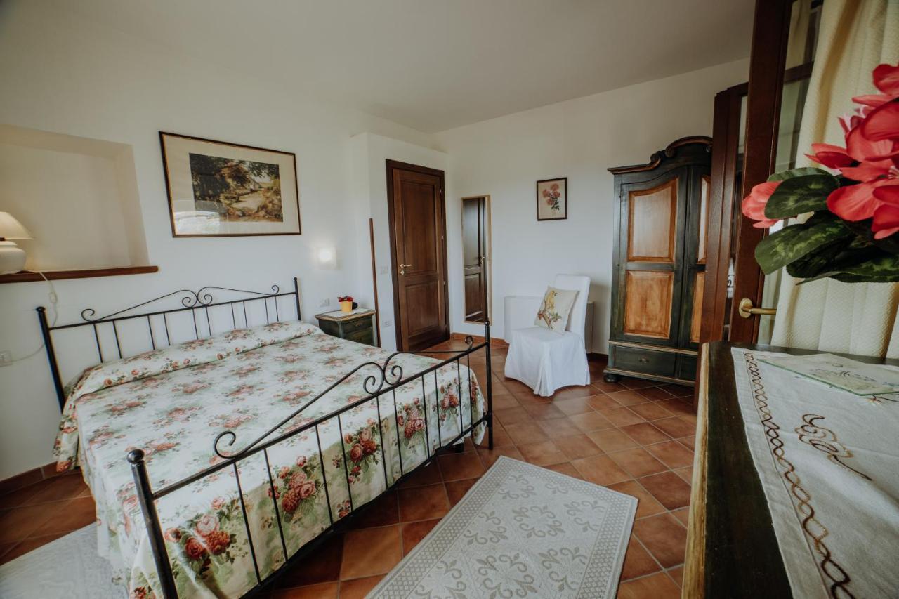 Aparthotel Residenza Golfo Degli Ulivi Caprioli Exteriér fotografie