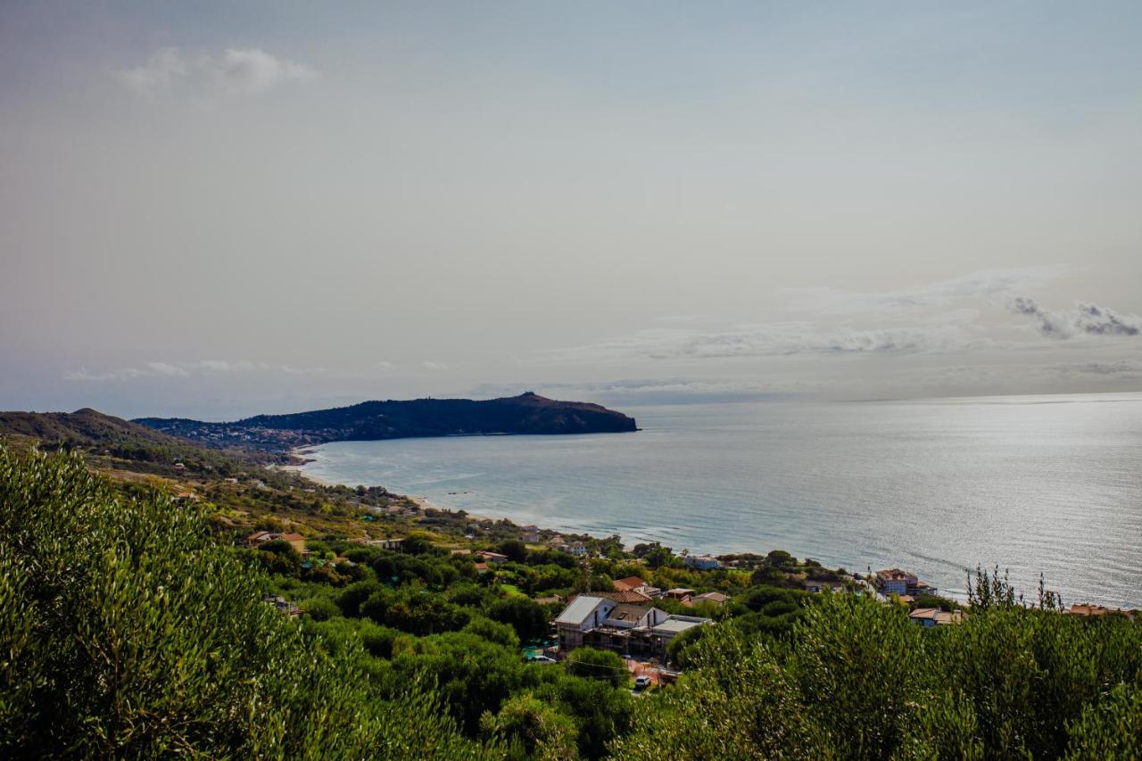 Aparthotel Residenza Golfo Degli Ulivi Caprioli Exteriér fotografie
