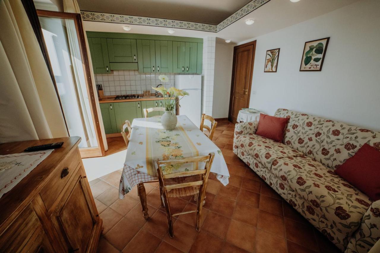 Aparthotel Residenza Golfo Degli Ulivi Caprioli Exteriér fotografie