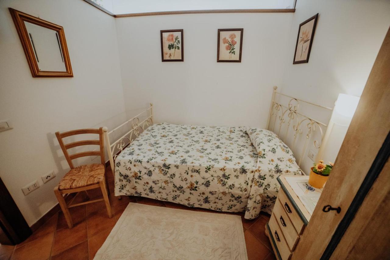 Aparthotel Residenza Golfo Degli Ulivi Caprioli Exteriér fotografie