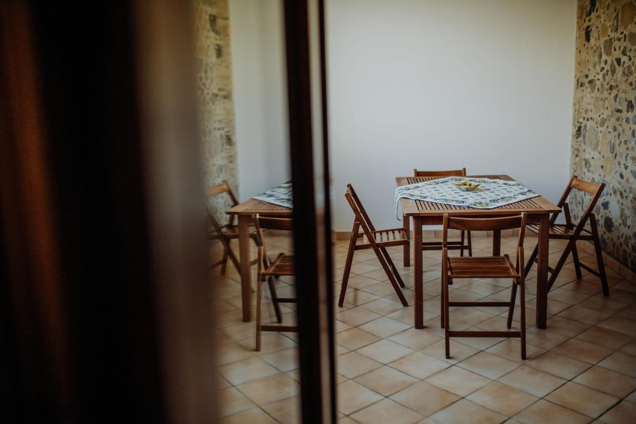 Aparthotel Residenza Golfo Degli Ulivi Caprioli Exteriér fotografie