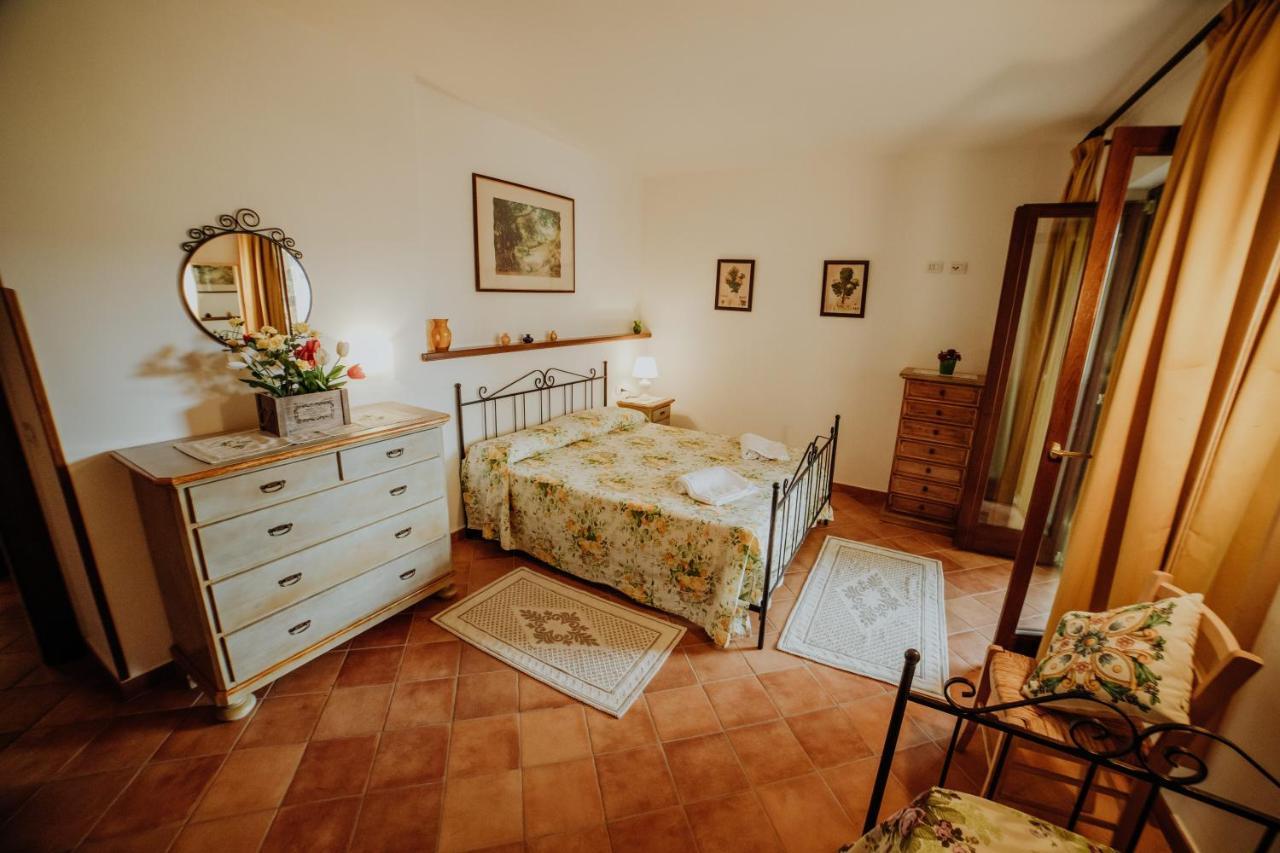 Aparthotel Residenza Golfo Degli Ulivi Caprioli Exteriér fotografie