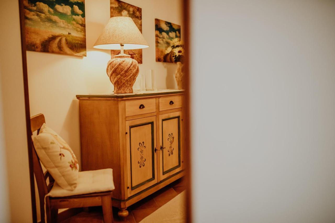Aparthotel Residenza Golfo Degli Ulivi Caprioli Exteriér fotografie