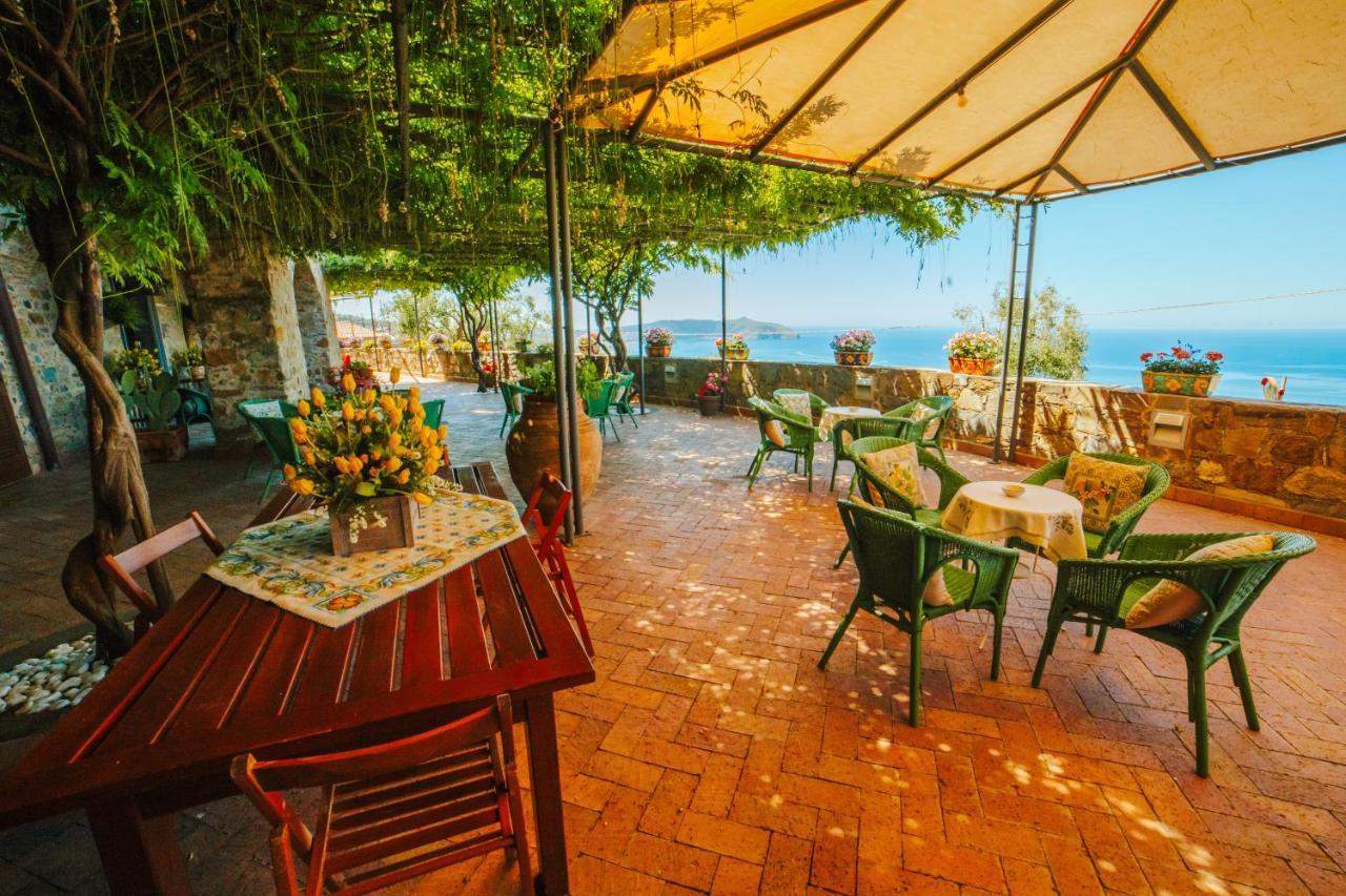 Aparthotel Residenza Golfo Degli Ulivi Caprioli Exteriér fotografie